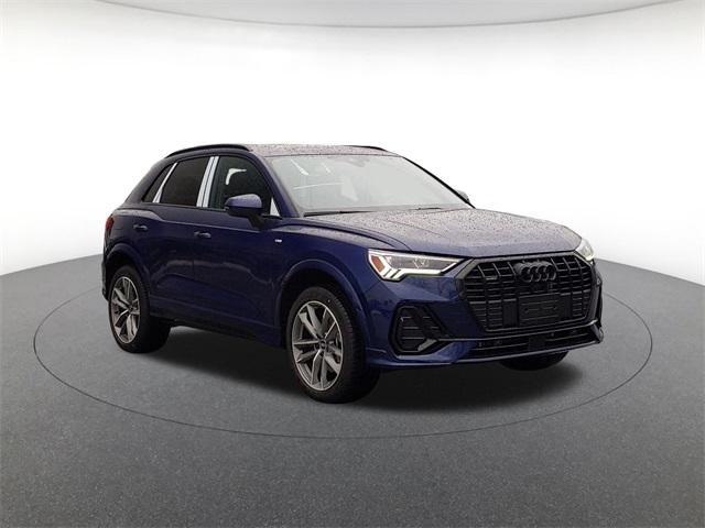 Vehicle image 6 of 18