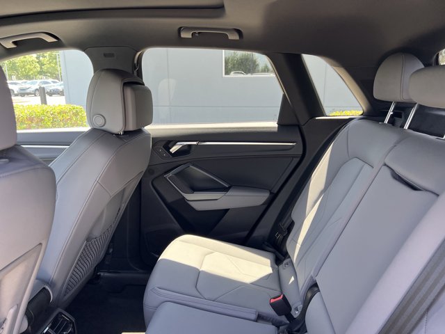 Vehicle image 13 of 37