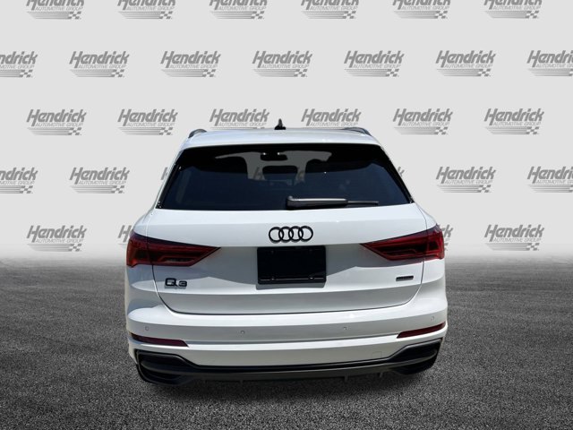 Vehicle image 7 of 37