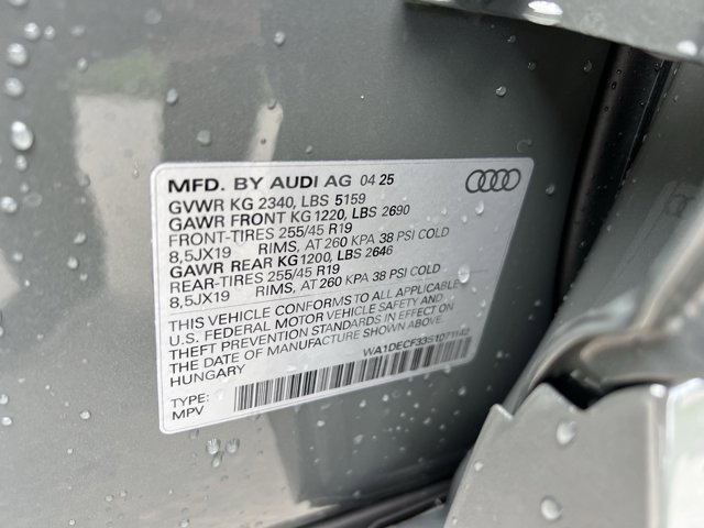 Vehicle image 29 of 37