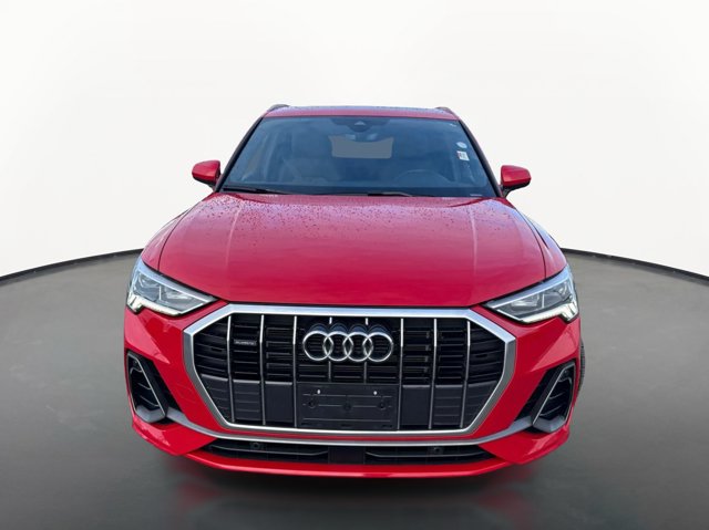2025 Audi Q3 S Line Premium Image 2 of 30