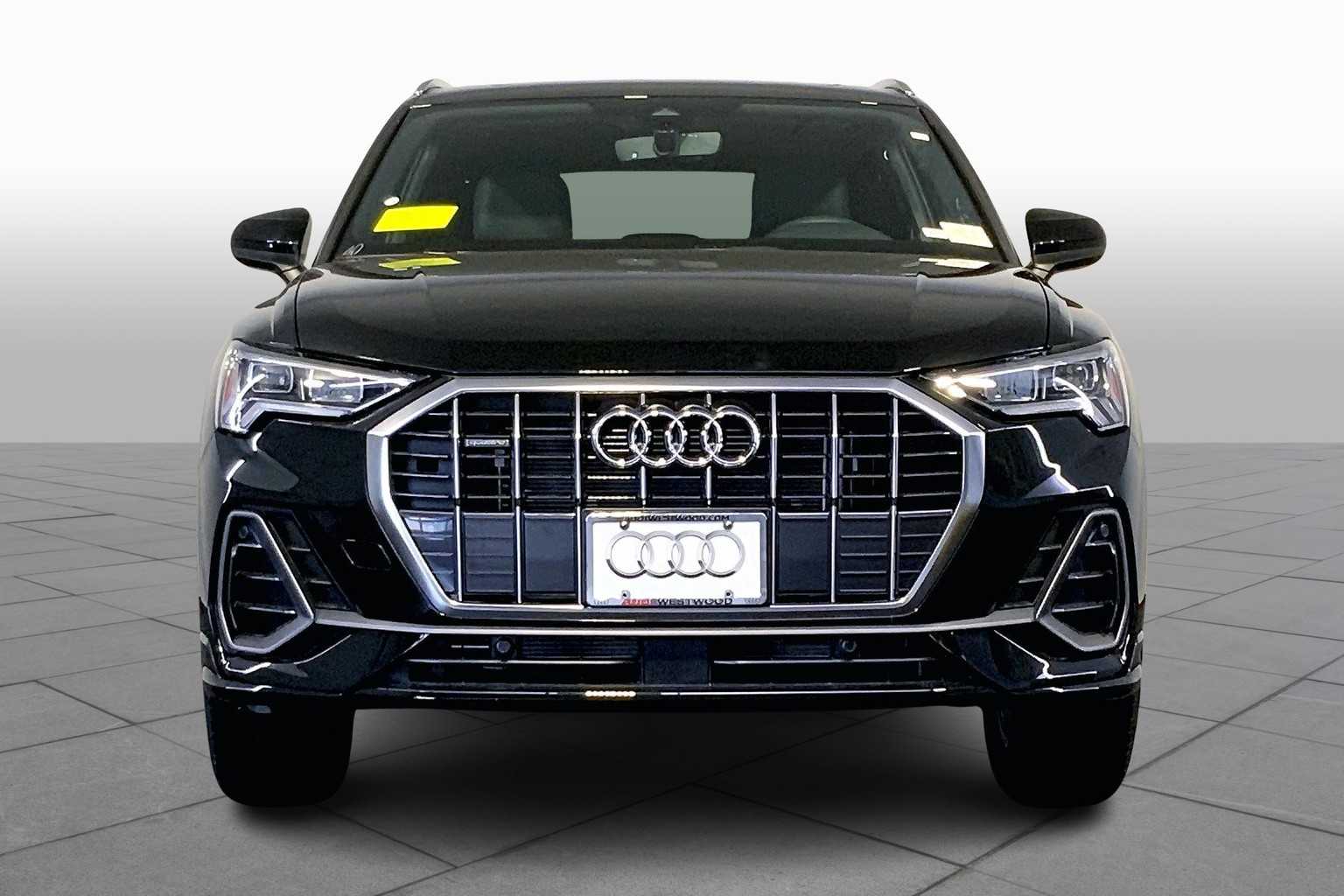 Vehicle image 2 of 19