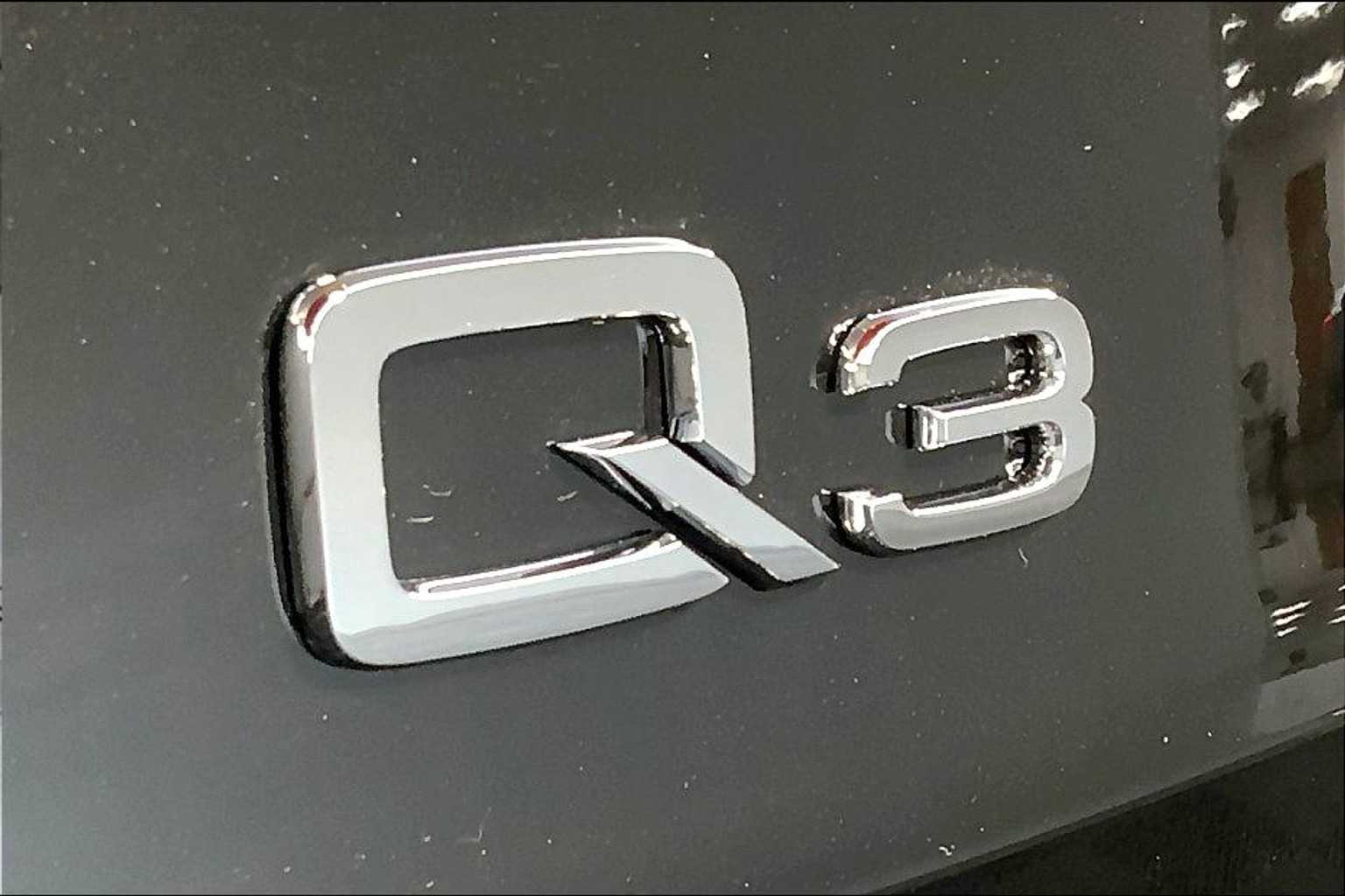 Vehicle image 19 of 19