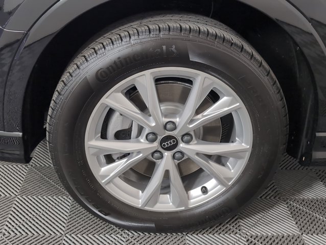 Vehicle image 8 of 28