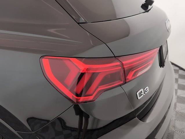 Vehicle image 28 of 28