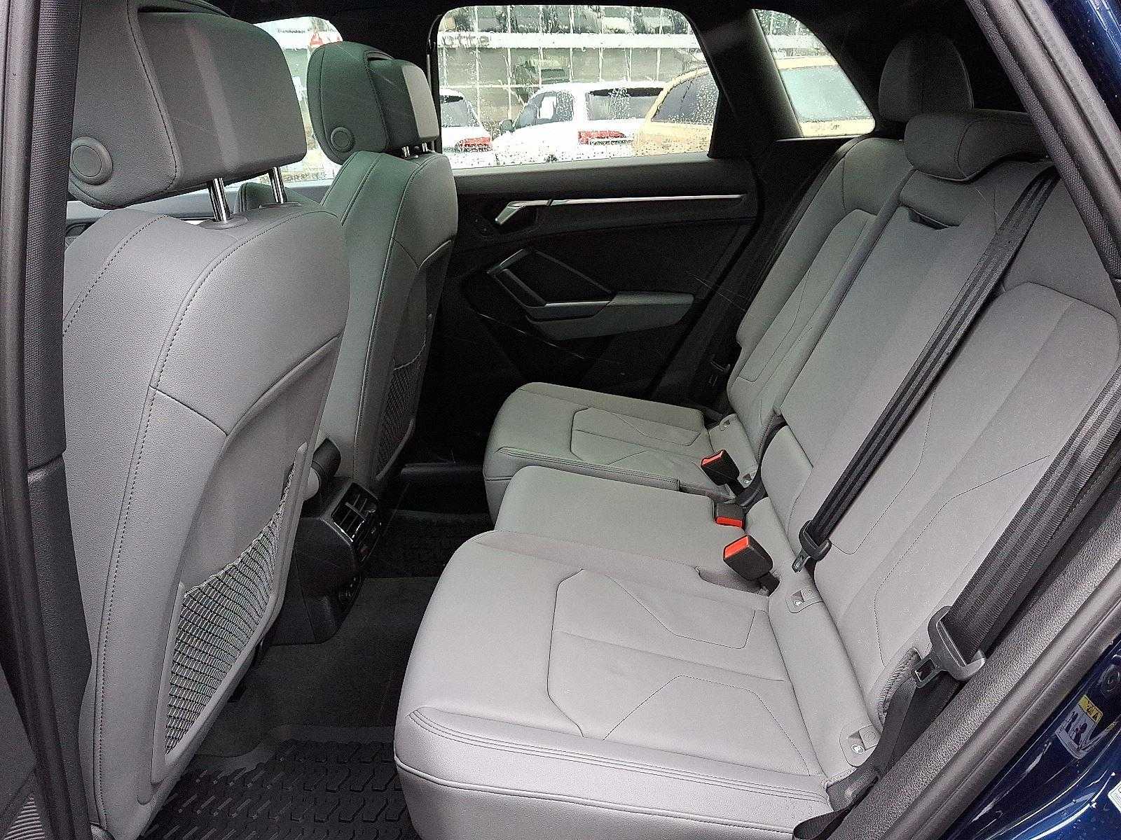Vehicle image 8 of 26