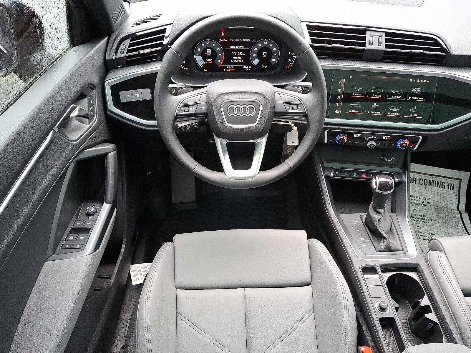 Vehicle image 10 of 26