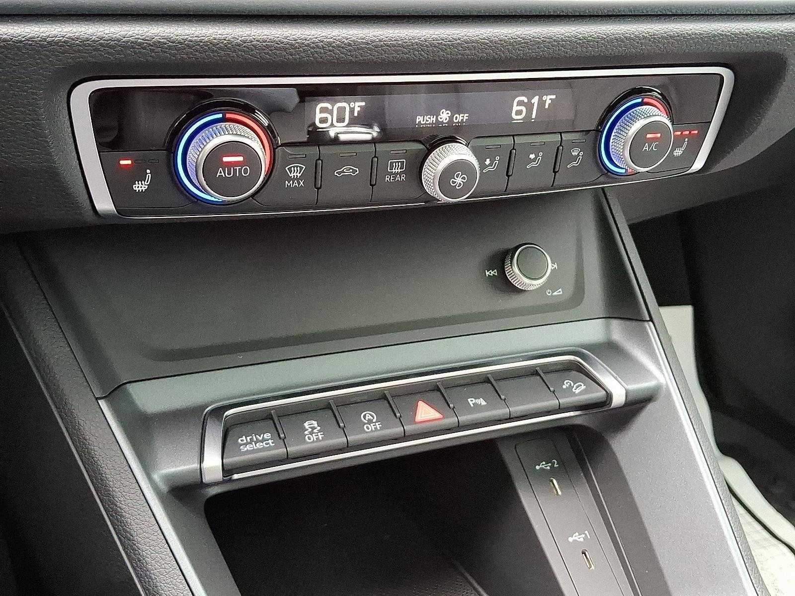 Vehicle image 25 of 26