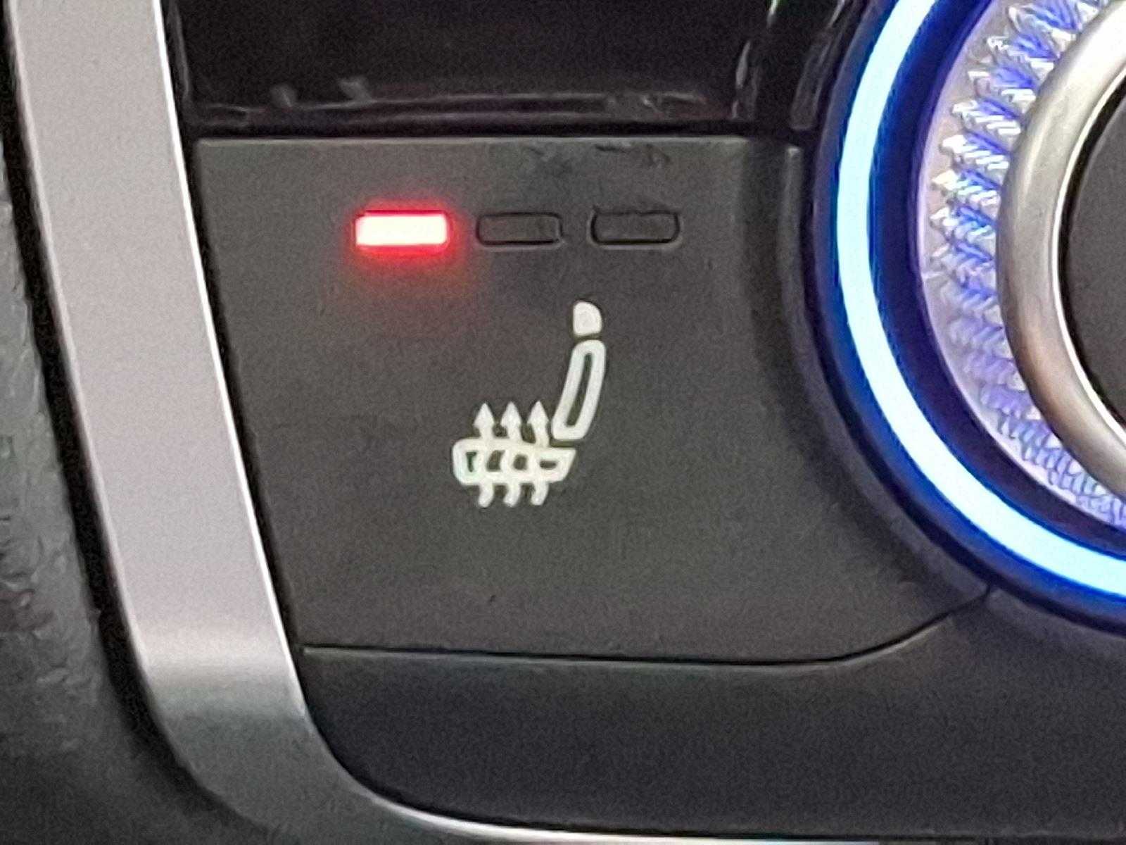 Vehicle image 20 of 26