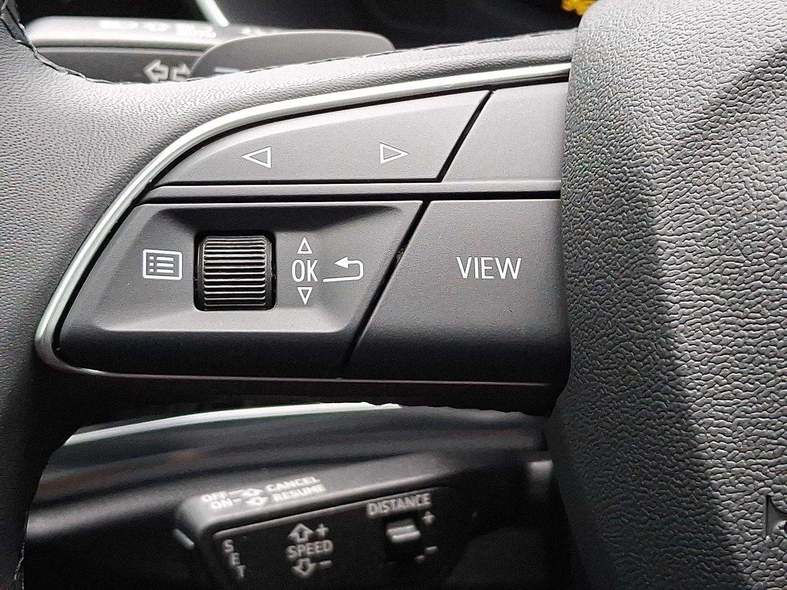 Vehicle image 17 of 26