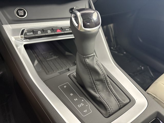 Vehicle image 20 of 27