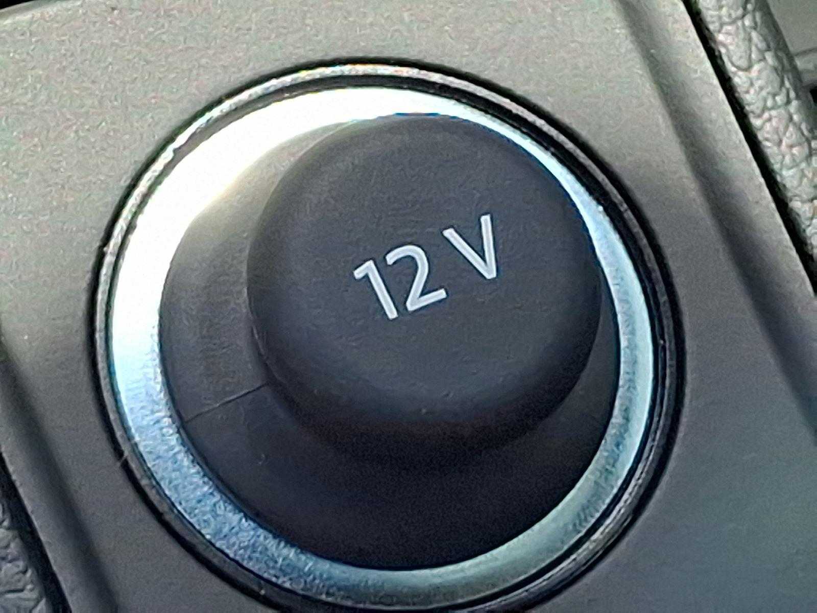 Vehicle image 21 of 24
