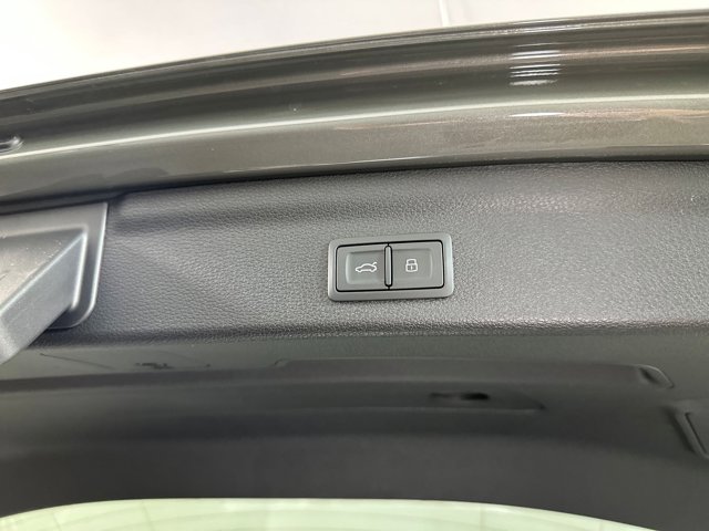 2025 Audi Q3 S Line Premium Image 20 of 40