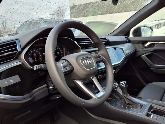 Vehicle image 6 of 27