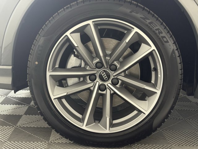 Vehicle image 9 of 28