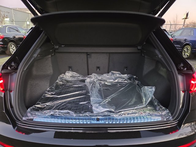 2025 Audi Q3 S Line Premium Image 4 of 12