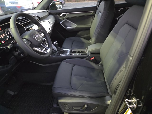 2025 Audi Q3 S Line Premium Image 5 of 12