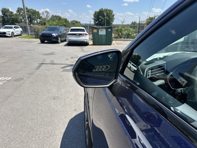 Vehicle image 25 of 27