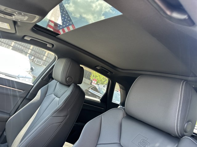 Vehicle image 26 of 27