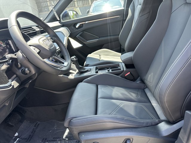Vehicle image 10 of 27