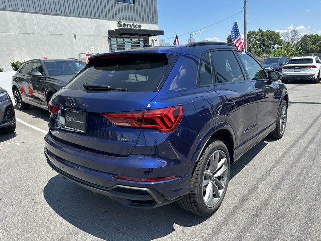 Vehicle image 4 of 27