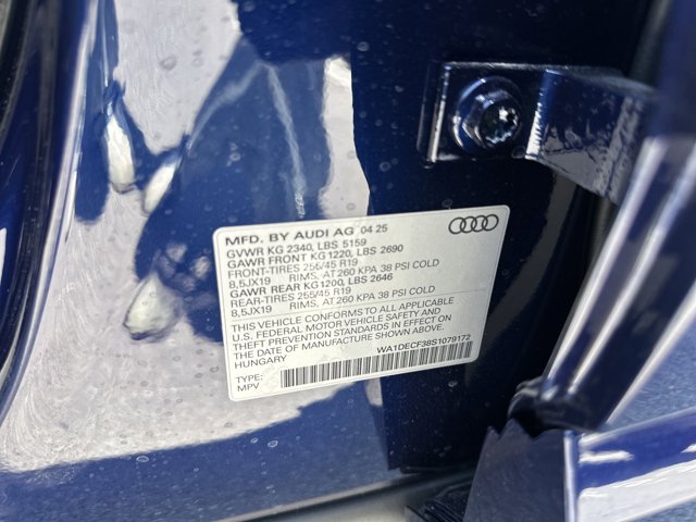 Vehicle image 24 of 27