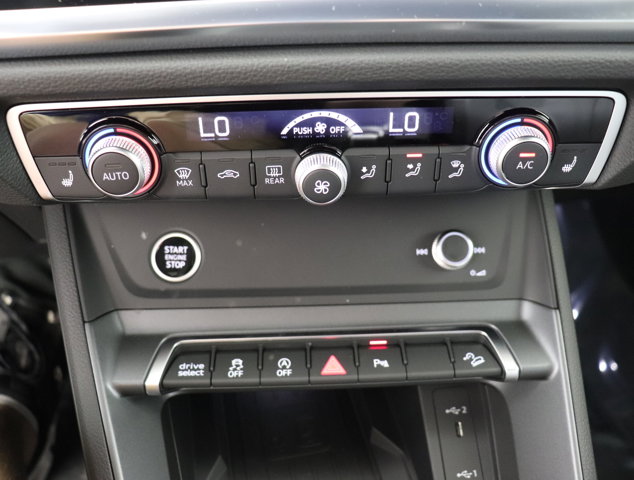 Vehicle image 24 of 35