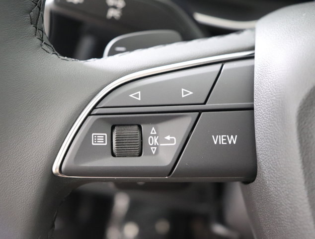 Vehicle image 26 of 35