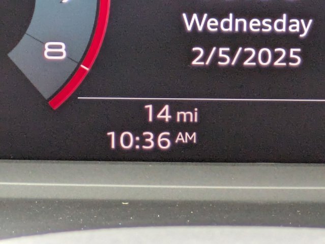 Vehicle image 21 of 33