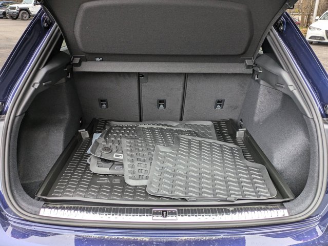 Vehicle image 11 of 33