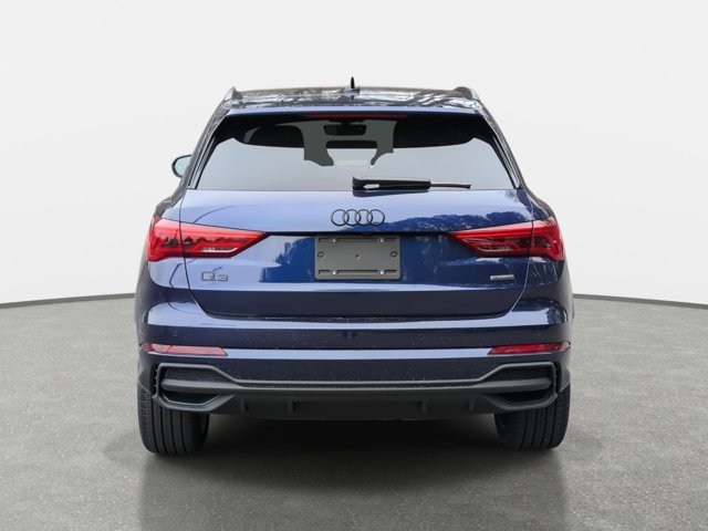 Vehicle image 6 of 33