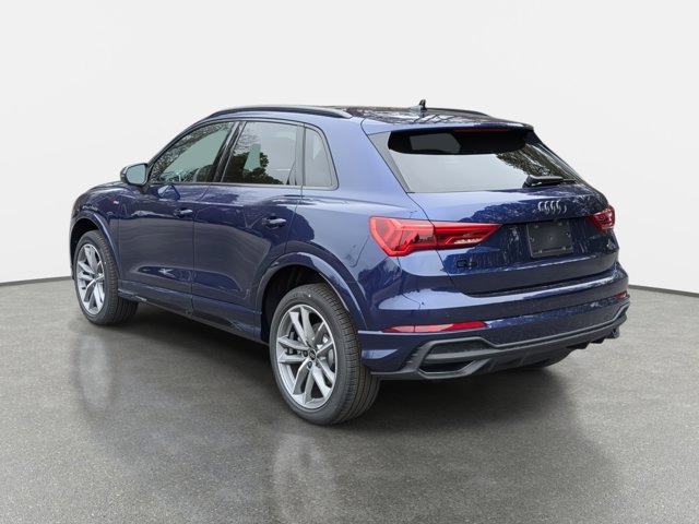 Vehicle image 7 of 33