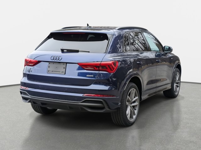 Vehicle image 5 of 33