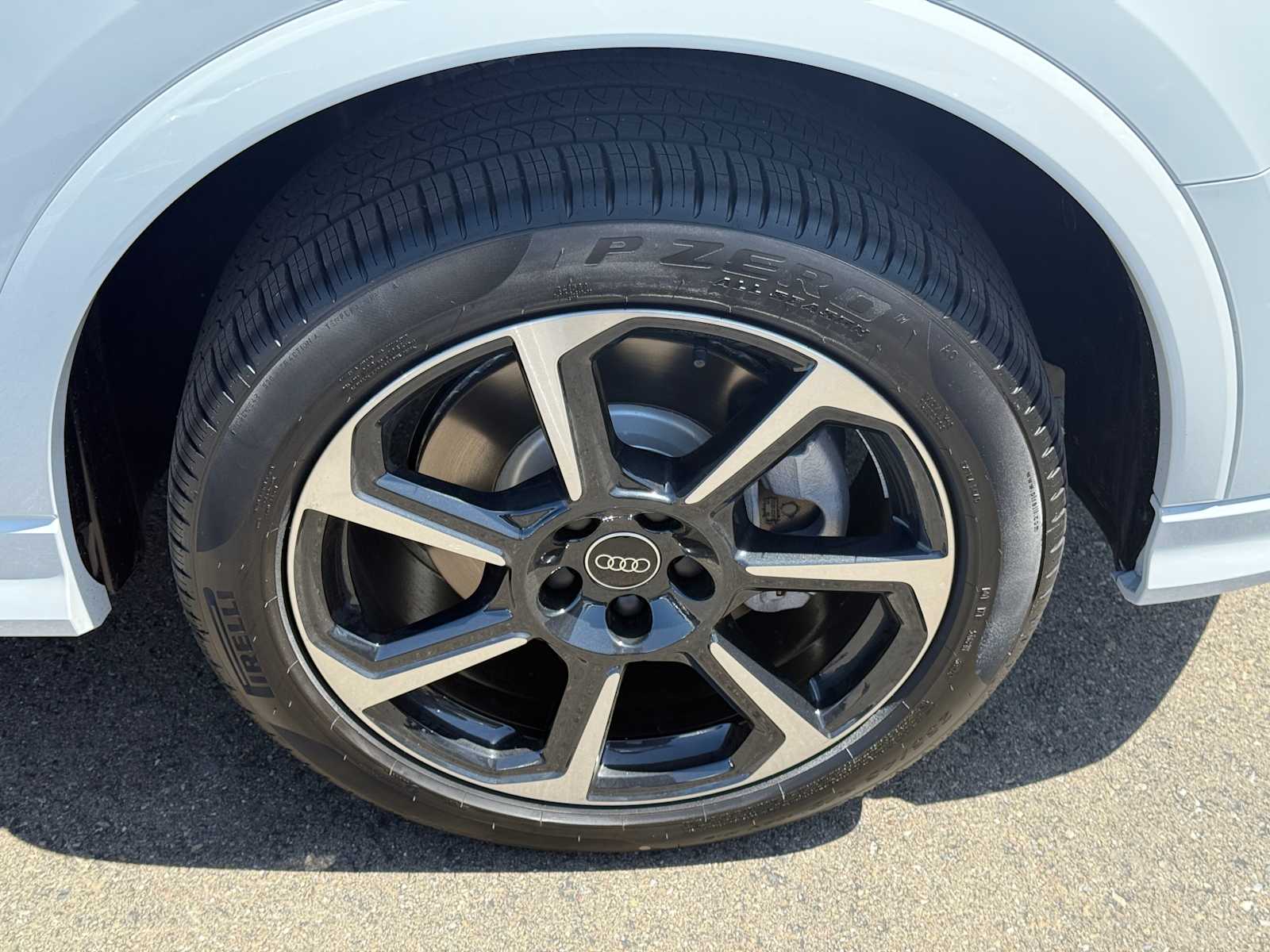 Vehicle image 9 of 38