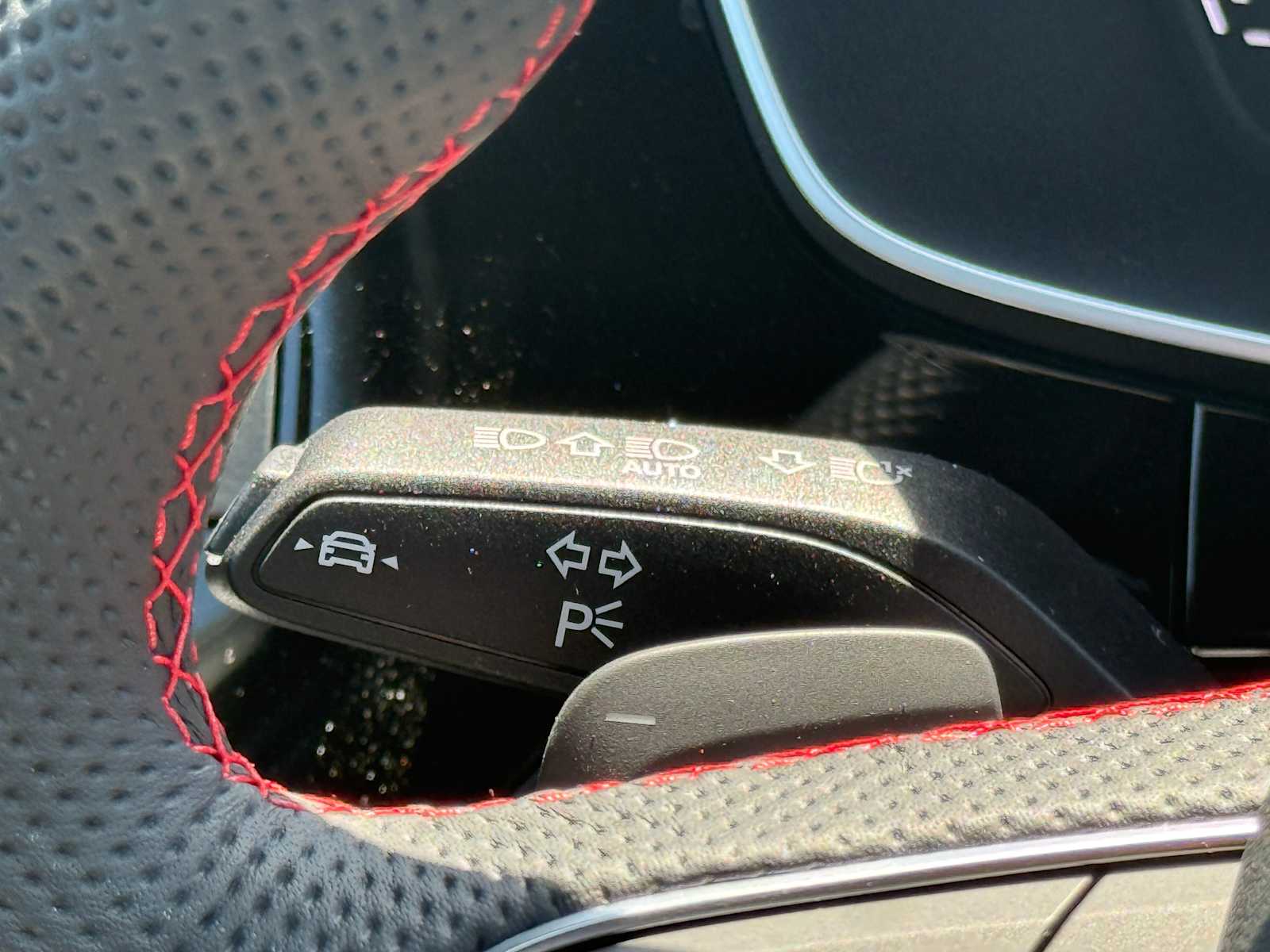 Vehicle image 29 of 38