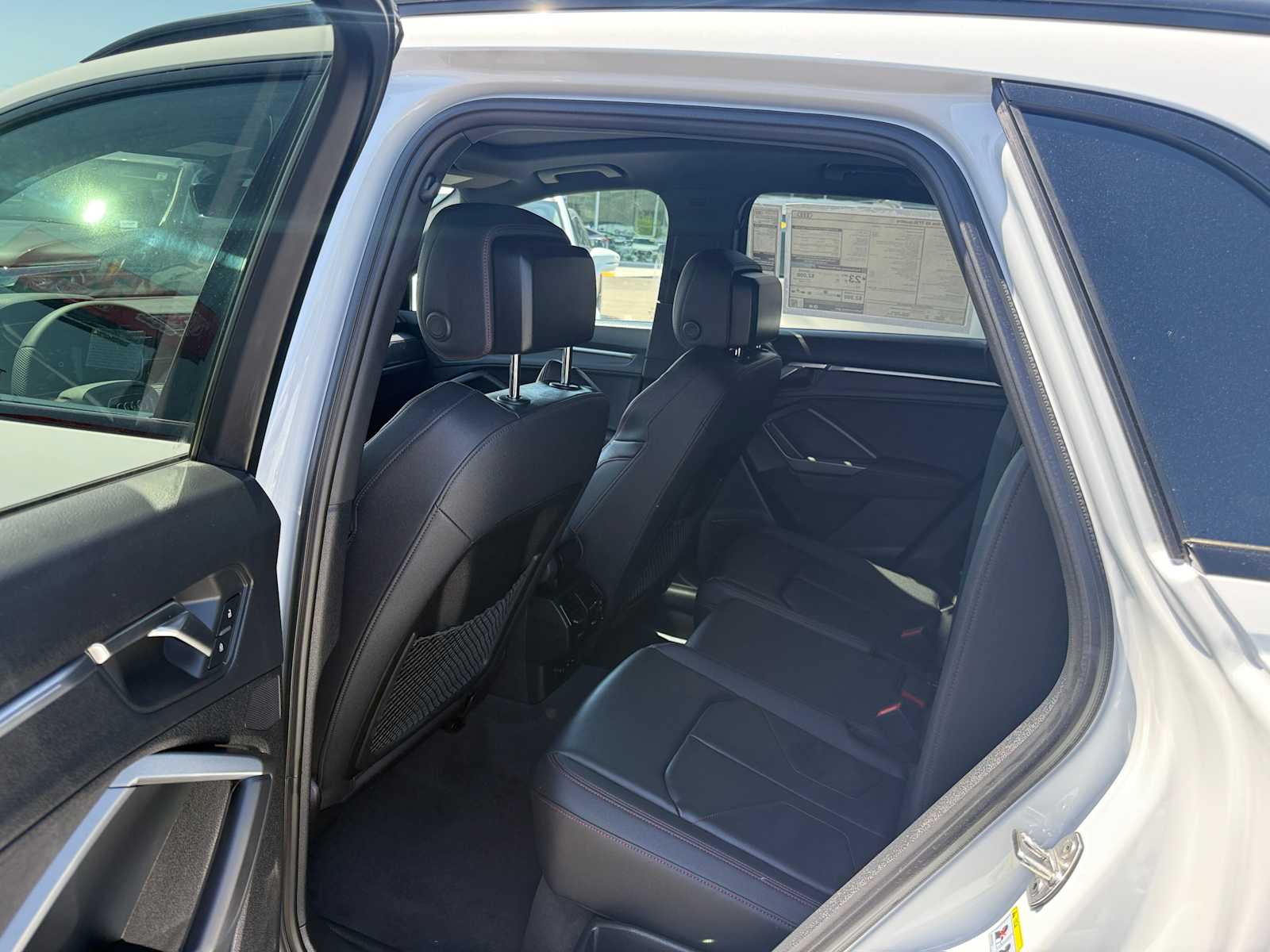 Vehicle image 15 of 38