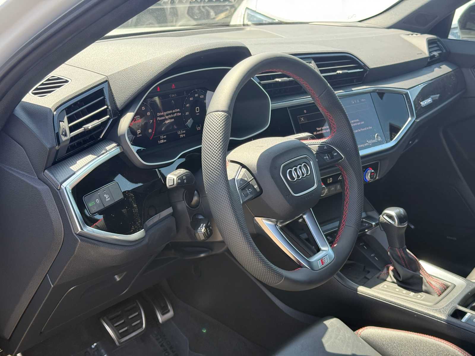 Vehicle image 17 of 38