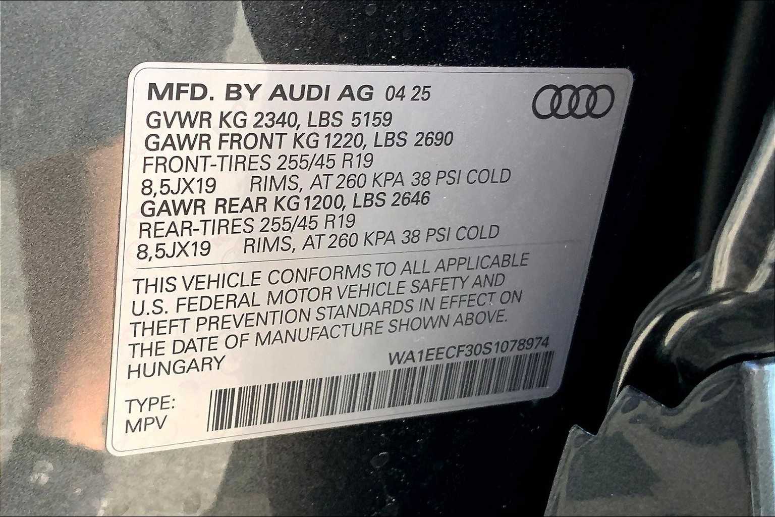 Vehicle image 18 of 18