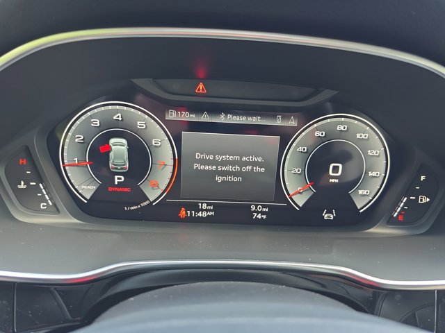 Vehicle image 21 of 35