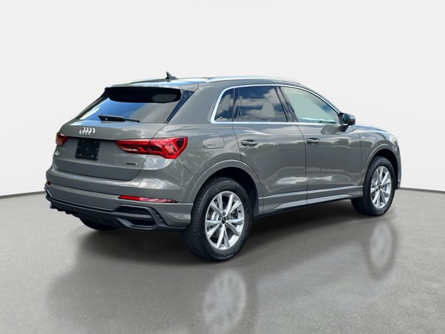 Vehicle image 5 of 35