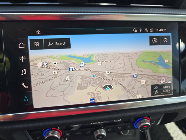 Vehicle image 23 of 35