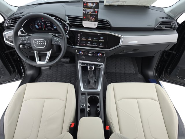 Vehicle image 17 of 35