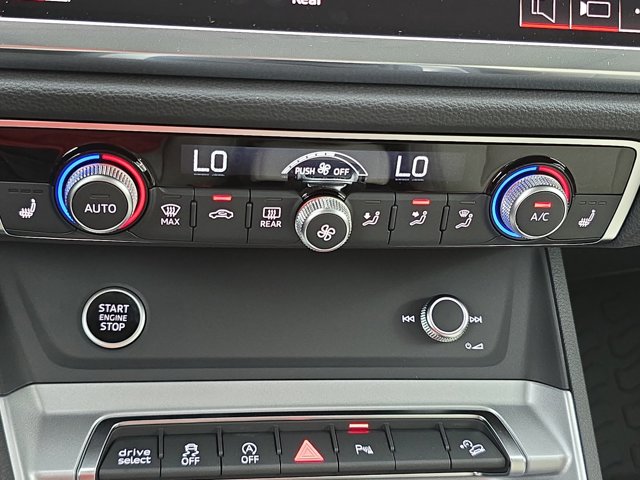 Vehicle image 23 of 35