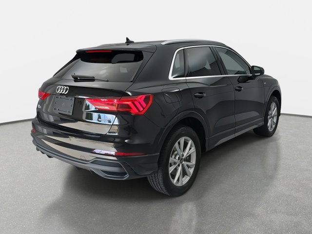Vehicle image 5 of 35