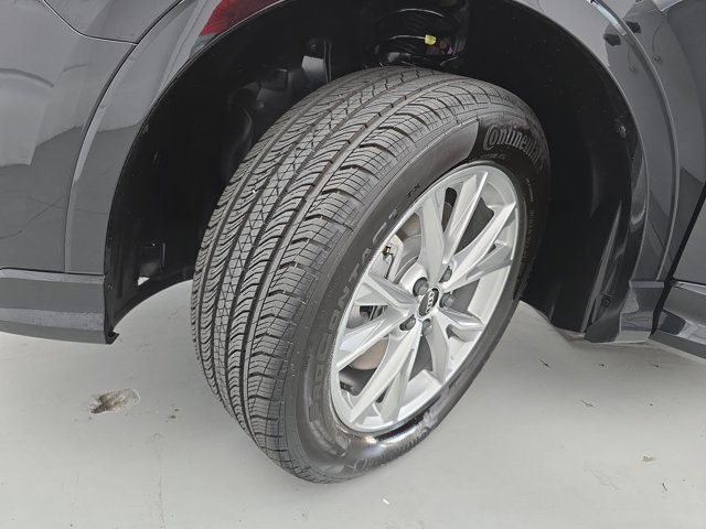 Vehicle image 11 of 35