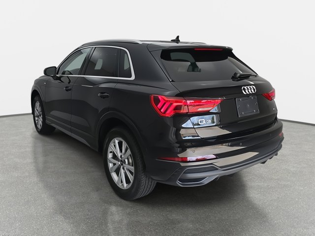 Vehicle image 7 of 35