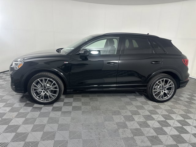 Vehicle image 7 of 27
