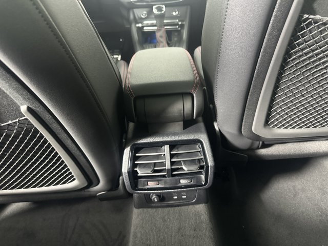 Vehicle image 24 of 27