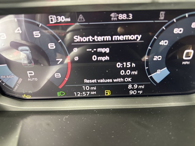 Vehicle image 18 of 27