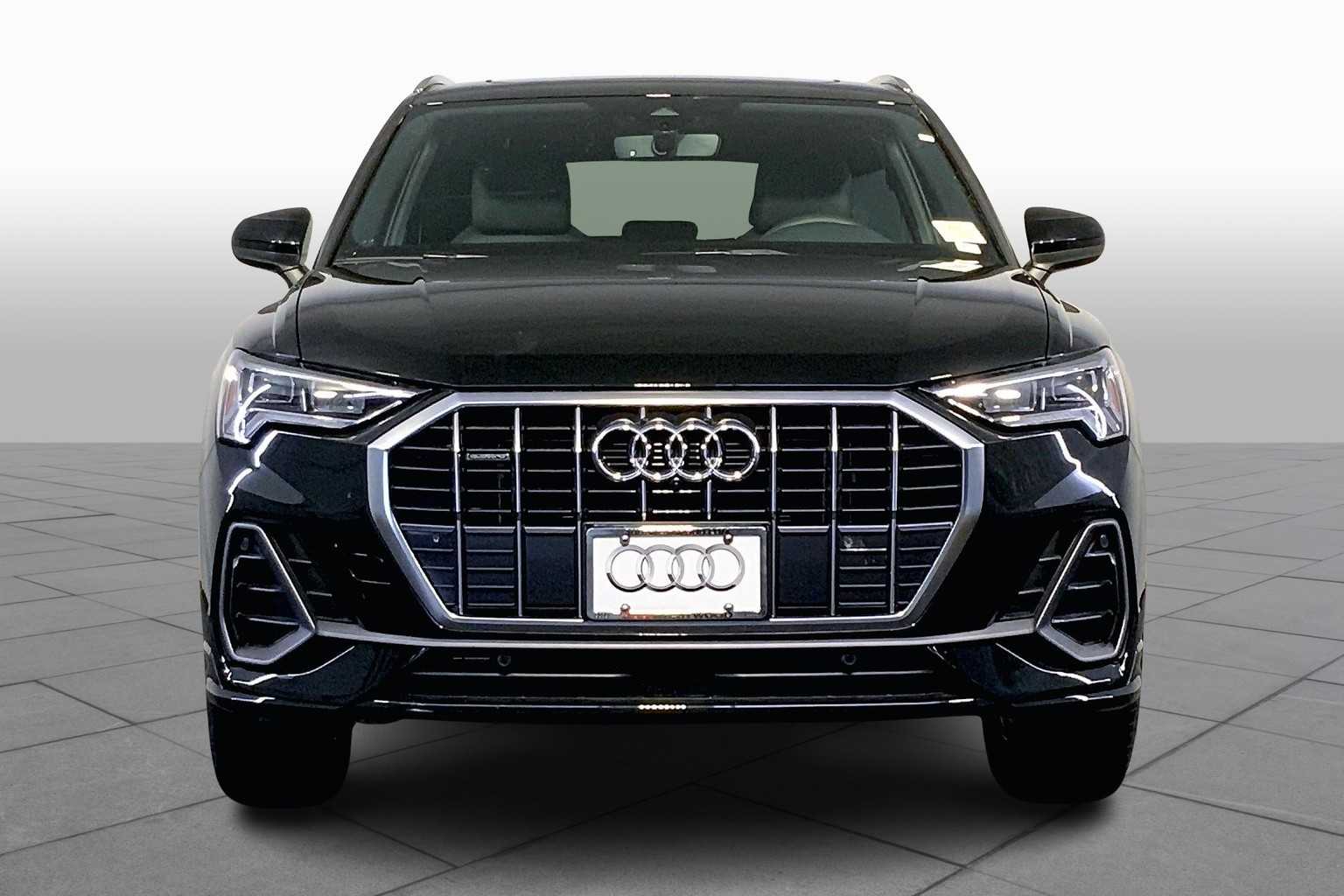 Vehicle image 2 of 19